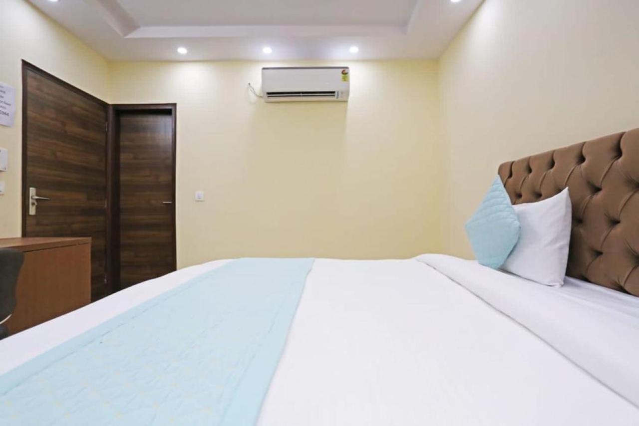 Hotel Mannat Bhera Enclave Nova Deli Exterior foto
